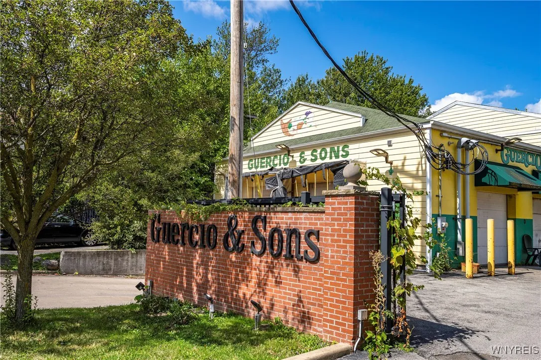 250 Grant Street, Buffalo, New York 14213, Buffalo, New York 14213, 10 Rooms Rooms,Commercial Sale,For Sale,250 Grant Street, Buffalo, New York 14213,0,B1634757