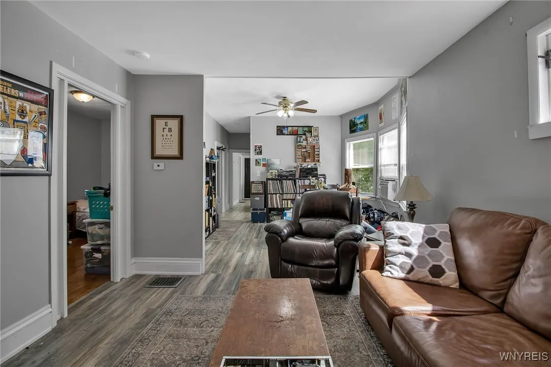 823 Ashland Avenue, Buffalo, New York 14222, Buffalo, New York 14222, 6 Bedrooms Bedrooms, ,2 BathroomsBathrooms,Residential,For Sale,823 Ashland Avenue, Buffalo, New York 14222,0,B1636624