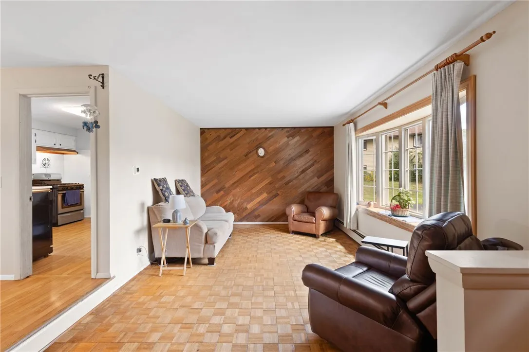 29 Bermuda Circle, Henrietta, New York 14623, Henrietta, New York 14623, 3 Bedrooms Bedrooms, 7 Rooms Rooms,1 BathroomBathrooms,Residential,Closed,29 Bermuda Circle, Henrietta, New York 14623,0,R1628922