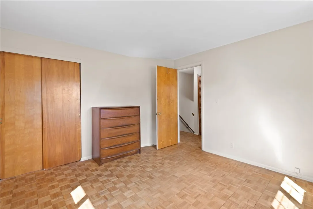 29 Bermuda Circle, Henrietta, New York 14623, Henrietta, New York 14623, 3 Bedrooms Bedrooms, 7 Rooms Rooms,1 BathroomBathrooms,Residential,Closed,29 Bermuda Circle, Henrietta, New York 14623,0,R1628922