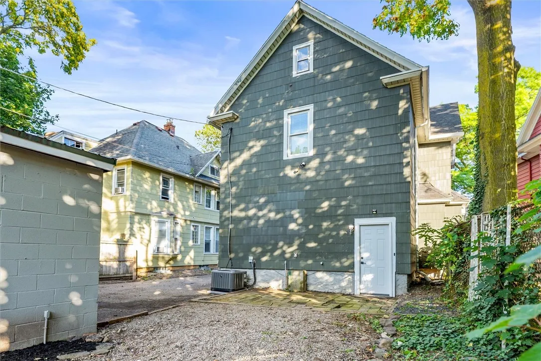 43 Amherst Street, Rochester, New York 14607, Rochester, New York 14607, 4 Bedrooms Bedrooms, 10 Rooms Rooms,2 BathroomsBathrooms,Residential,Closed,43 Amherst Street, Rochester, New York 14607,0,R1636157