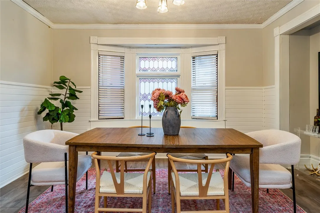 43 Amherst Street, Rochester, New York 14607, Rochester, New York 14607, 4 Bedrooms Bedrooms, 10 Rooms Rooms,2 BathroomsBathrooms,Residential,Closed,43 Amherst Street, Rochester, New York 14607,0,R1636157