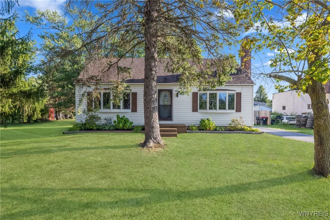 5775 Genesee St Street, Lancaster, New York 14086, Lancaster, New York 14086, 3 Bedrooms Bedrooms, 7 Rooms Rooms,1 BathroomBathrooms,Residential,For Sale,5775 Genesee St Street, Lancaster, New York 14086,0,B1636933