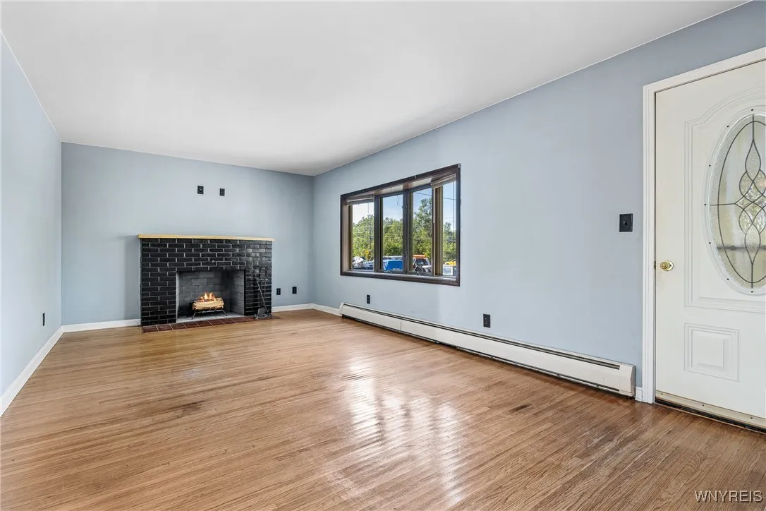 5775 Genesee St Street, Lancaster, New York 14086, Lancaster, New York 14086, 3 Bedrooms Bedrooms, 7 Rooms Rooms,1 BathroomBathrooms,Residential,For Sale,5775 Genesee St Street, Lancaster, New York 14086,0,B1636933