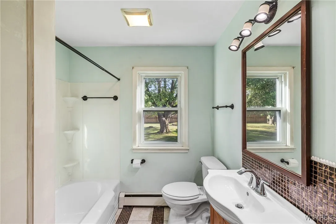 5775 Genesee St Street, Lancaster, New York 14086, Lancaster, New York 14086, 3 Bedrooms Bedrooms, 7 Rooms Rooms,1 BathroomBathrooms,Residential,For Sale,5775 Genesee St Street, Lancaster, New York 14086,0,B1636933