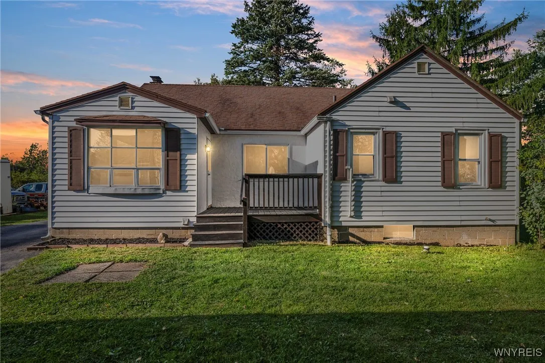 5775 Genesee St Street, Lancaster, New York 14086, Lancaster, New York 14086, 3 Bedrooms Bedrooms, 7 Rooms Rooms,1 BathroomBathrooms,Residential,For Sale,5775 Genesee St Street, Lancaster, New York 14086,0,B1636933