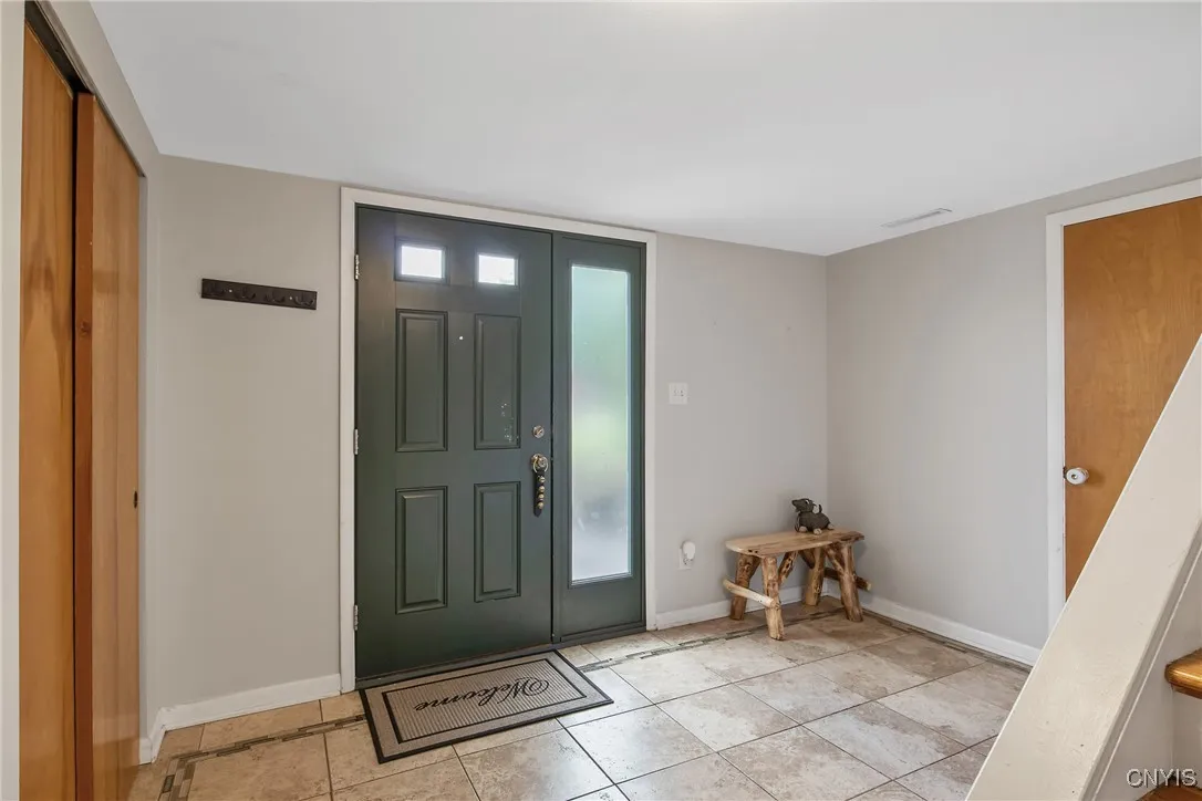 135 Charles Drive, Camillus, New York 13031, Camillus, New York 13031, 3 Bedrooms Bedrooms, 9 Rooms Rooms,1 BathroomBathrooms,Residential,Closed,135 Charles Drive, Camillus, New York 13031,0,S1636258