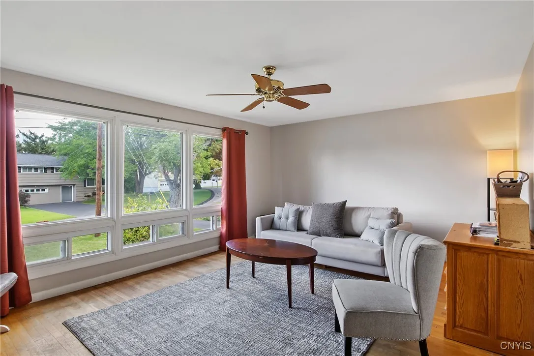 135 Charles Drive, Camillus, New York 13031, Camillus, New York 13031, 3 Bedrooms Bedrooms, 9 Rooms Rooms,1 BathroomBathrooms,Residential,Closed,135 Charles Drive, Camillus, New York 13031,0,S1636258