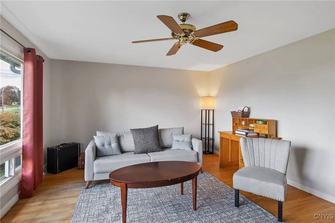 135 Charles Drive, Camillus, New York 13031, Camillus, New York 13031, 3 Bedrooms Bedrooms, 9 Rooms Rooms,1 BathroomBathrooms,Residential,Closed,135 Charles Drive, Camillus, New York 13031,0,S1636258