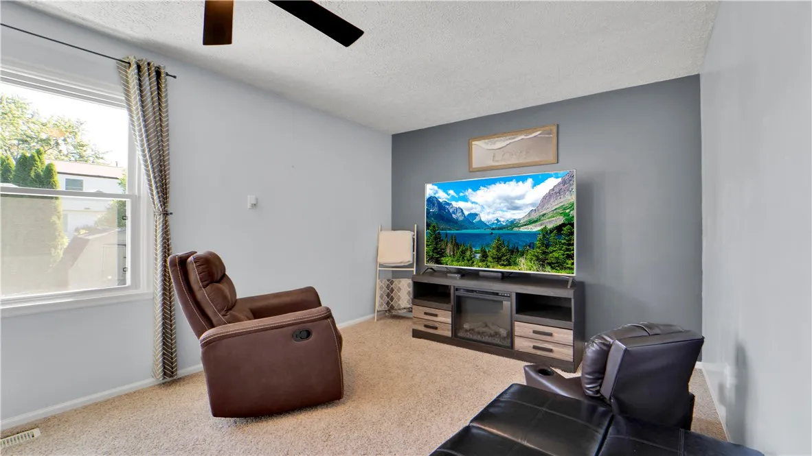 82 Constance Way West, Greece, New York 14612, Greece, New York 14612, 3 Bedrooms Bedrooms, 7 Rooms Rooms,1 BathroomBathrooms,Residential,Closed,82 Constance Way West, Greece, New York 14612,0,R1631015