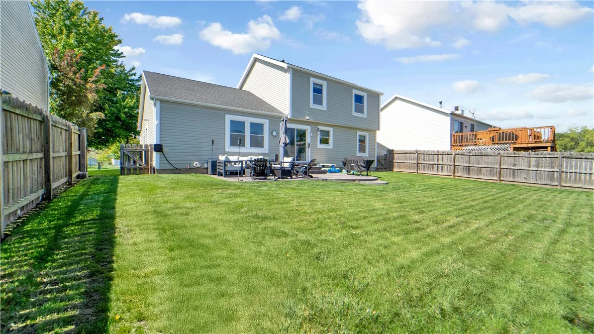 82 Constance Way West, Greece, New York 14612, Greece, New York 14612, 3 Bedrooms Bedrooms, 7 Rooms Rooms,1 BathroomBathrooms,Residential,Closed,82 Constance Way West, Greece, New York 14612,0,R1631015