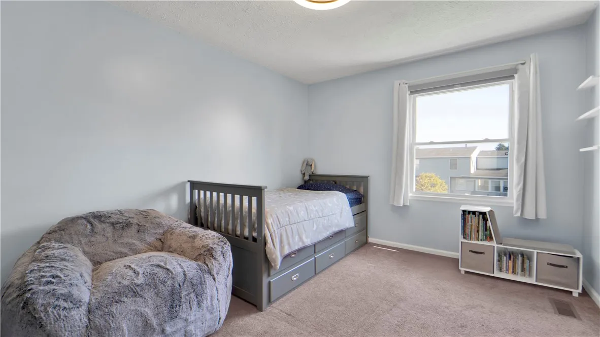 82 Constance Way West, Greece, New York 14612, Greece, New York 14612, 3 Bedrooms Bedrooms, 7 Rooms Rooms,1 BathroomBathrooms,Residential,Closed,82 Constance Way West, Greece, New York 14612,0,R1631015