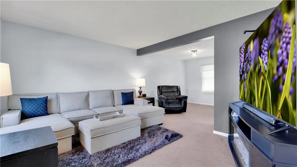 82 Constance Way West, Greece, New York 14612, Greece, New York 14612, 3 Bedrooms Bedrooms, 7 Rooms Rooms,1 BathroomBathrooms,Residential,Closed,82 Constance Way West, Greece, New York 14612,0,R1631015