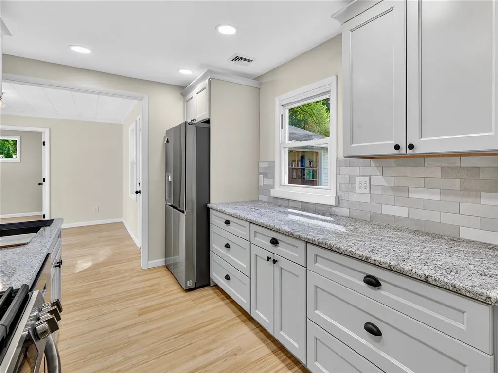 50 Pontiac Street, Webster, New York 14580, Webster, New York 14580, 4 Bedrooms Bedrooms, 7 Rooms Rooms,1 BathroomBathrooms,Residential,Closed,50 Pontiac Street, Webster, New York 14580,0,R1636921