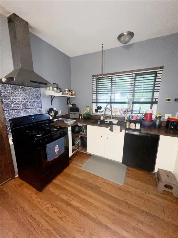 137 Aldine Street, Rochester, New York 14619, Rochester, New York 14619, 5 Bedrooms Bedrooms, 9 Rooms Rooms,1 BathroomBathrooms,Residential,For Sale,137 Aldine Street, Rochester, New York 14619,0,R1633911