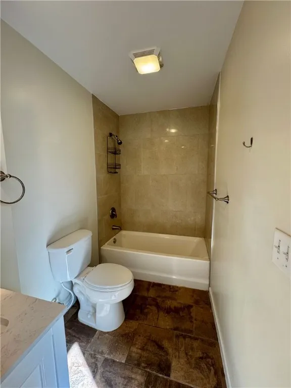408 West Broad St - Lower, Horseheads, New York 14, Horseheads, New York 14845, 2 Bedrooms Bedrooms, 5 Rooms Rooms,2 BathroomsBathrooms,Residential Lease,For Rent,408 West Broad St - Lower, Horseheads, New York 14,0,R1636952