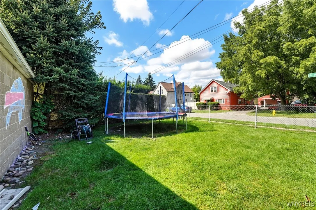 46 Long Avenue, Cheektowaga, New York 14225, Cheektowaga, New York 14225, 4 Bedrooms Bedrooms, 8 Rooms Rooms,2 BathroomsBathrooms,Residential,For Sale,46 Long Avenue, Cheektowaga, New York 14225,0,B1636347