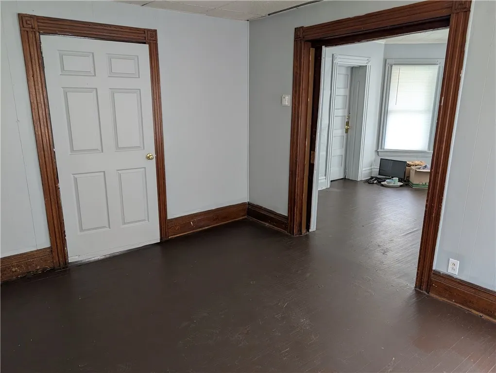 203 Emerson Street, Rochester, New York 14613, Rochester, New York 14613, 5 Bedrooms Bedrooms, ,2 BathroomsBathrooms,Residential,Closed,203 Emerson Street, Rochester, New York 14613,0,R1633871