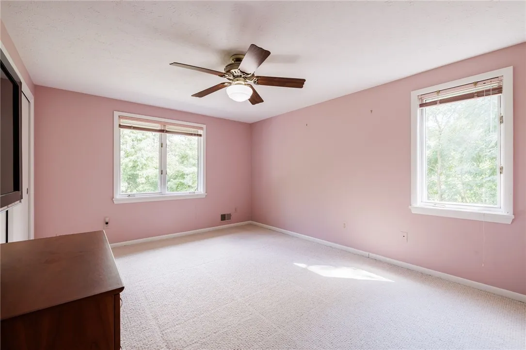 40 Framingham Lane, Pittsford, New York 14534, Pittsford, New York 14534, 4 Bedrooms Bedrooms, 15 Rooms Rooms,4 BathroomsBathrooms,Residential,For Sale,40 Framingham Lane, Pittsford, New York 14534,0,R1636815