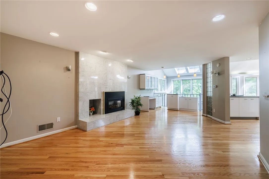 40 Framingham Lane, Pittsford, New York 14534, Pittsford, New York 14534, 4 Bedrooms Bedrooms, 15 Rooms Rooms,4 BathroomsBathrooms,Residential,For Sale,40 Framingham Lane, Pittsford, New York 14534,0,R1636815
