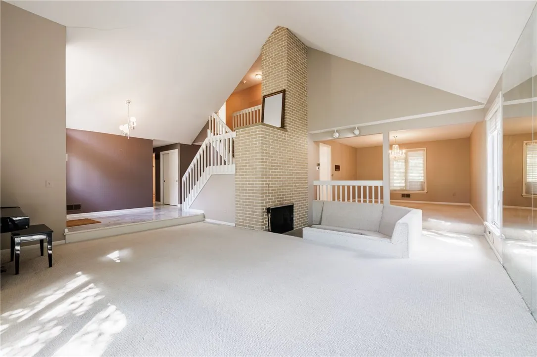 40 Framingham Lane, Pittsford, New York 14534, Pittsford, New York 14534, 4 Bedrooms Bedrooms, 15 Rooms Rooms,4 BathroomsBathrooms,Residential,For Sale,40 Framingham Lane, Pittsford, New York 14534,0,R1636815