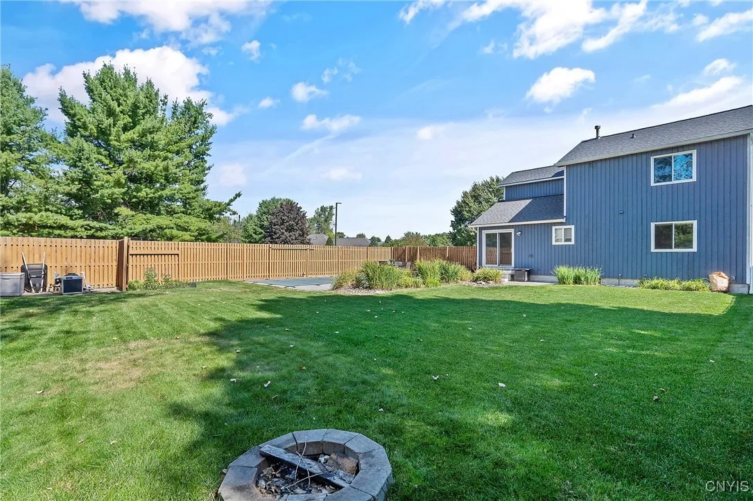 3219 Holly Ridge, Lysander, New York 13027, Lysander, New York 13027, 3 Bedrooms Bedrooms, 8 Rooms Rooms,2 BathroomsBathrooms,Residential,Closed,3219 Holly Ridge, Lysander, New York 13027,0,S1635605