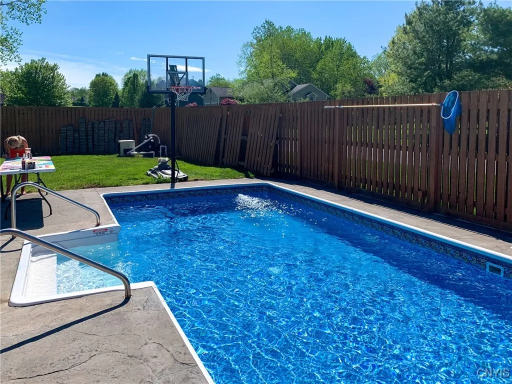 3219 Holly Ridge, Lysander, New York 13027, Lysander, New York 13027, 3 Bedrooms Bedrooms, 8 Rooms Rooms,2 BathroomsBathrooms,Residential,Closed,3219 Holly Ridge, Lysander, New York 13027,0,S1635605