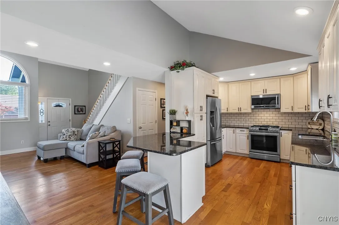 3219 Holly Ridge, Lysander, New York 13027, Lysander, New York 13027, 3 Bedrooms Bedrooms, 8 Rooms Rooms,2 BathroomsBathrooms,Residential,Closed,3219 Holly Ridge, Lysander, New York 13027,0,S1635605