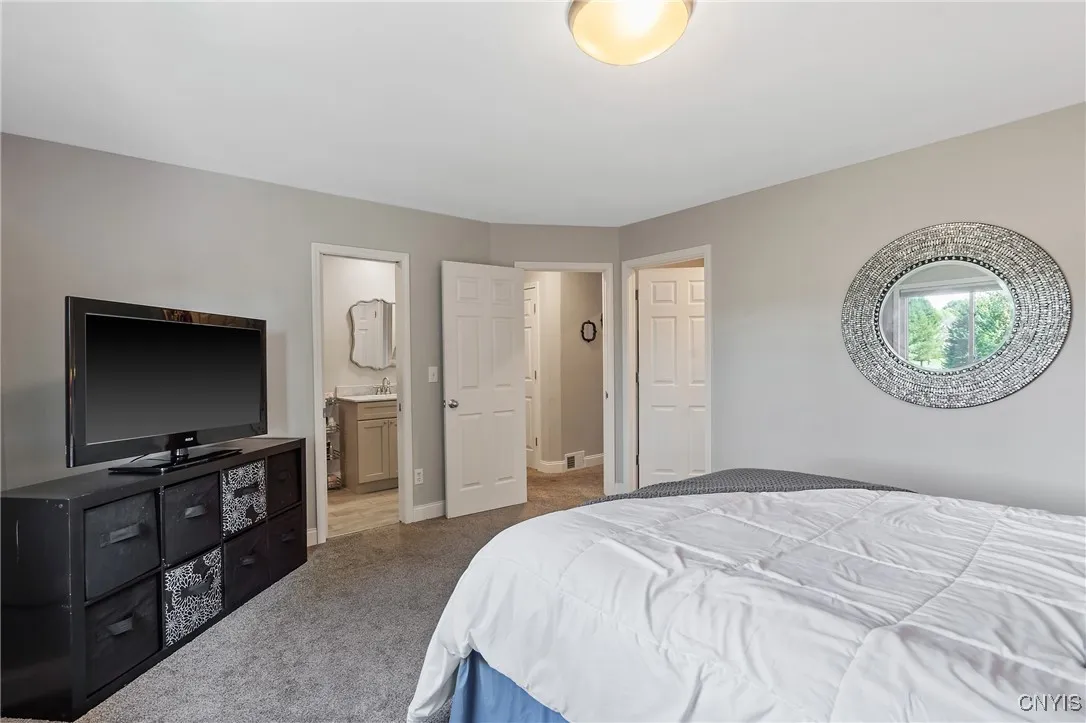 3219 Holly Ridge, Lysander, New York 13027, Lysander, New York 13027, 3 Bedrooms Bedrooms, 8 Rooms Rooms,2 BathroomsBathrooms,Residential,Closed,3219 Holly Ridge, Lysander, New York 13027,0,S1635605