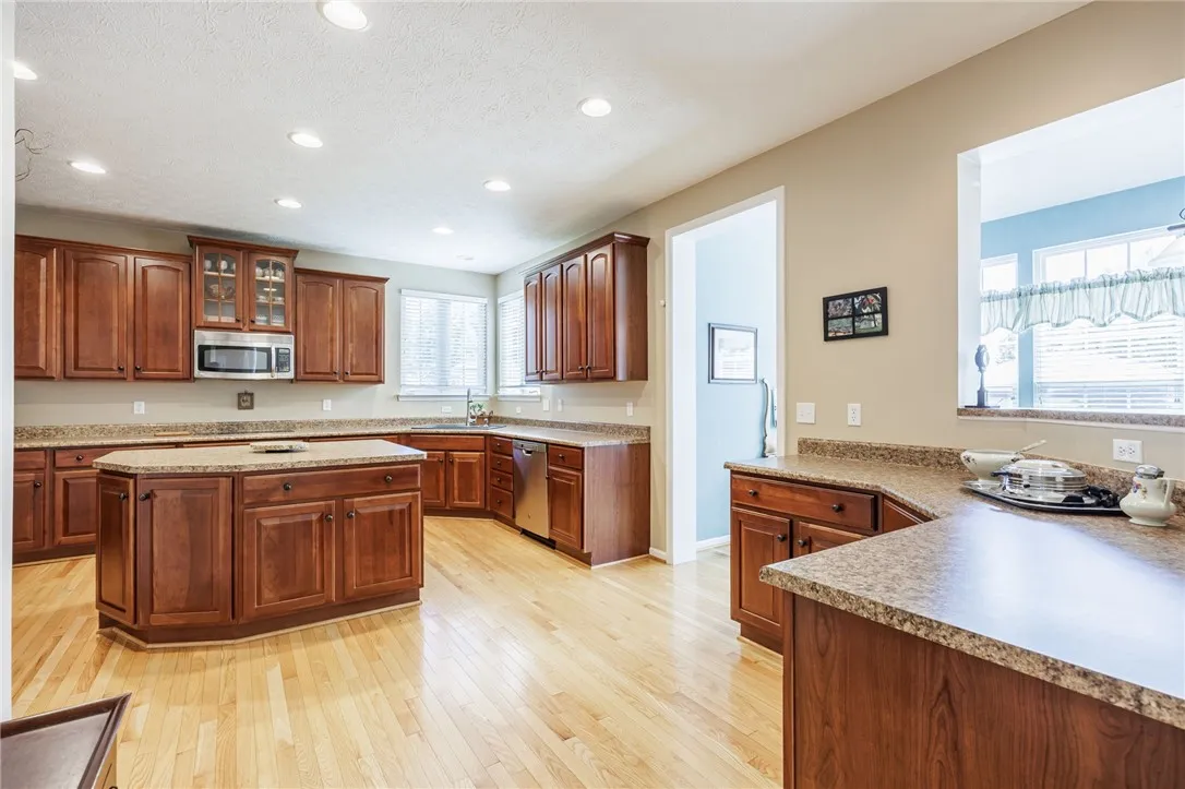 5959 Woodside Circle, Farmington, New York 14425, Farmington, New York 14425, 4 Bedrooms Bedrooms, 11 Rooms Rooms,4 BathroomsBathrooms,Residential,For Sale,5959 Woodside Circle, Farmington, New York 14425,0,R1636564
