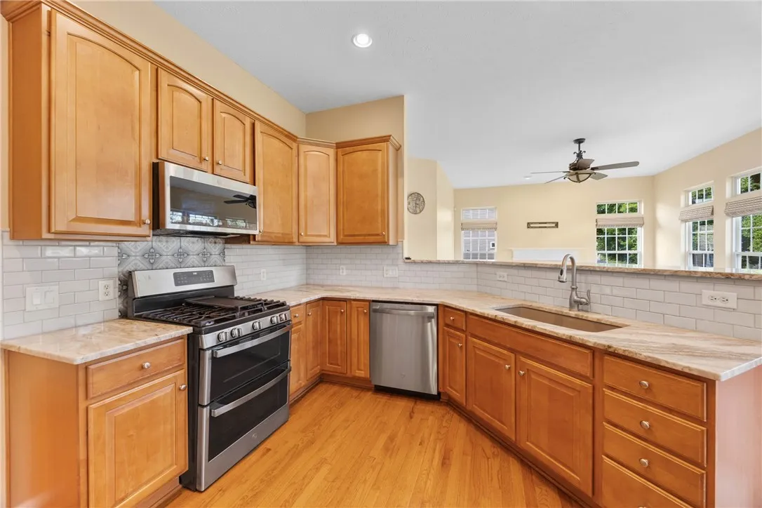 8 Jenna Way, Henrietta, New York 14623, Henrietta, New York 14623, 3 Bedrooms Bedrooms, 6 Rooms Rooms,2 BathroomsBathrooms,Residential,Closed,8 Jenna Way, Henrietta, New York 14623,0,R1634514