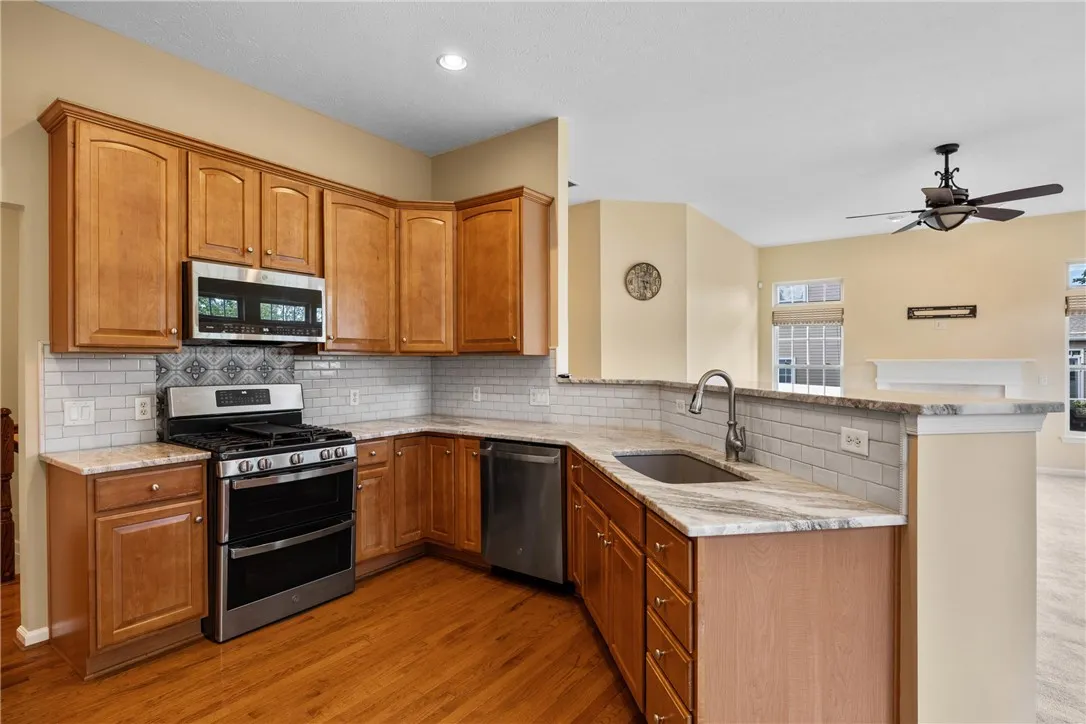 8 Jenna Way, Henrietta, New York 14623, Henrietta, New York 14623, 3 Bedrooms Bedrooms, 6 Rooms Rooms,2 BathroomsBathrooms,Residential,Closed,8 Jenna Way, Henrietta, New York 14623,0,R1634514