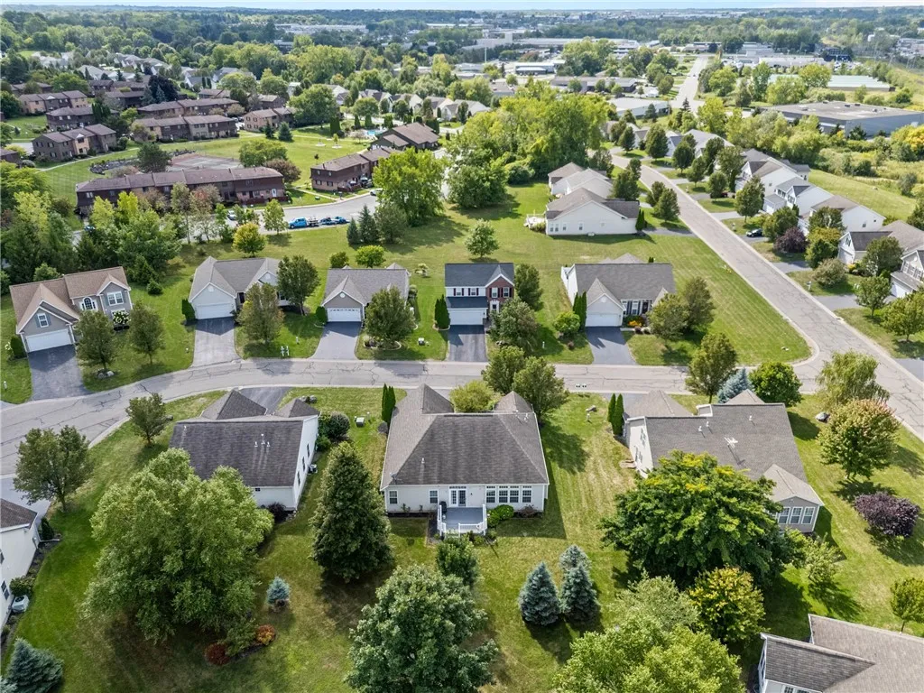 8 Jenna Way, Henrietta, New York 14623, Henrietta, New York 14623, 3 Bedrooms Bedrooms, 6 Rooms Rooms,2 BathroomsBathrooms,Residential,Closed,8 Jenna Way, Henrietta, New York 14623,0,R1634514