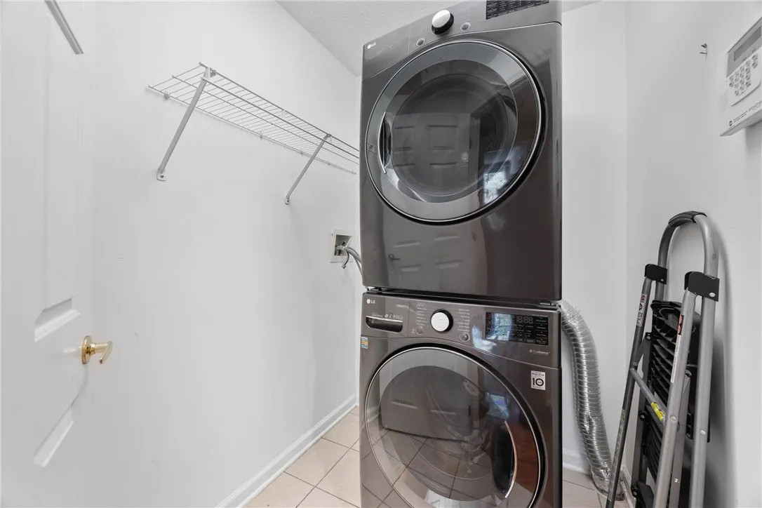 8 Jenna Way, Henrietta, New York 14623, Henrietta, New York 14623, 3 Bedrooms Bedrooms, 6 Rooms Rooms,2 BathroomsBathrooms,Residential,Closed,8 Jenna Way, Henrietta, New York 14623,0,R1634514