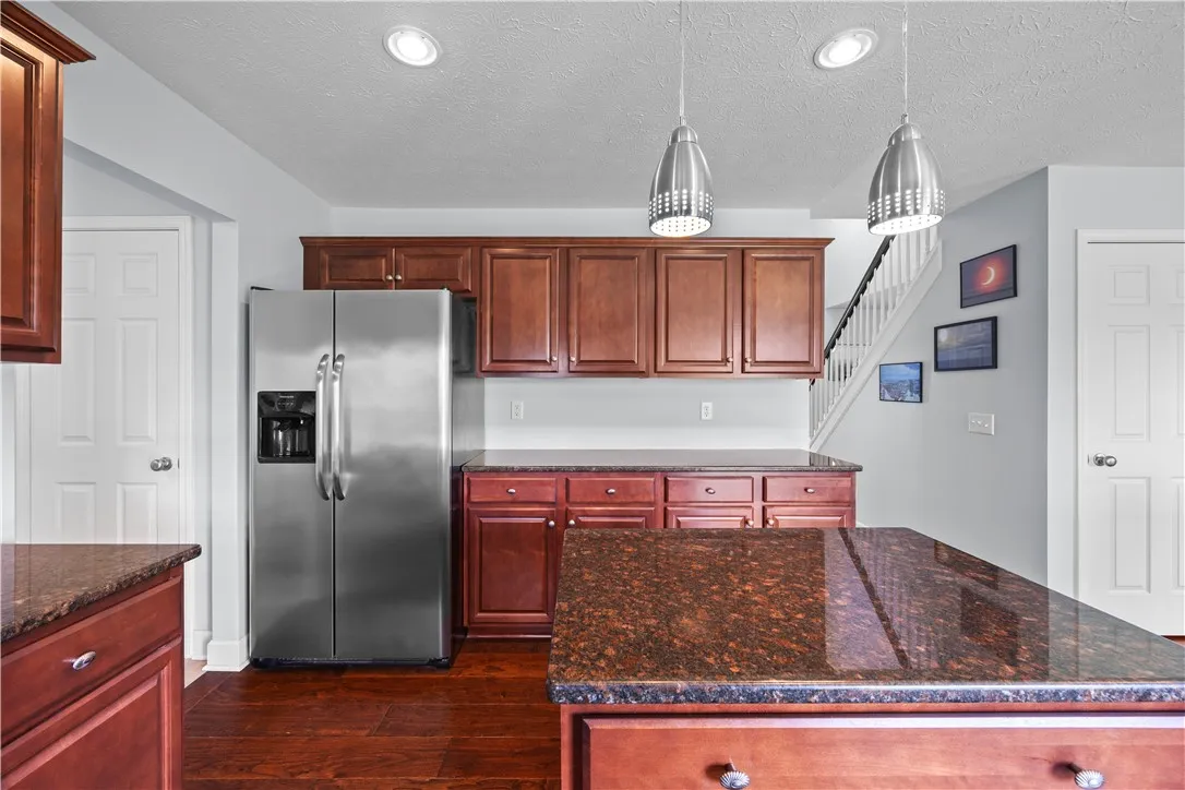 77 Country Village Lane, Parma, New York 14468, Parma, New York 14468, 4 Bedrooms Bedrooms, 8 Rooms Rooms,2 BathroomsBathrooms,Residential,For Sale,77 Country Village Lane, Parma, New York 14468,0,R1632944