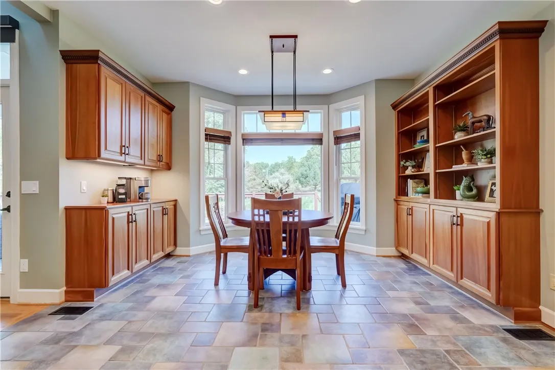 28 Deer Path, Mendon, New York 14472, Mendon, New York 14472, 4 Bedrooms Bedrooms, 10 Rooms Rooms,4 BathroomsBathrooms,Residential,For Sale,28 Deer Path, Mendon, New York 14472,0,R1635456