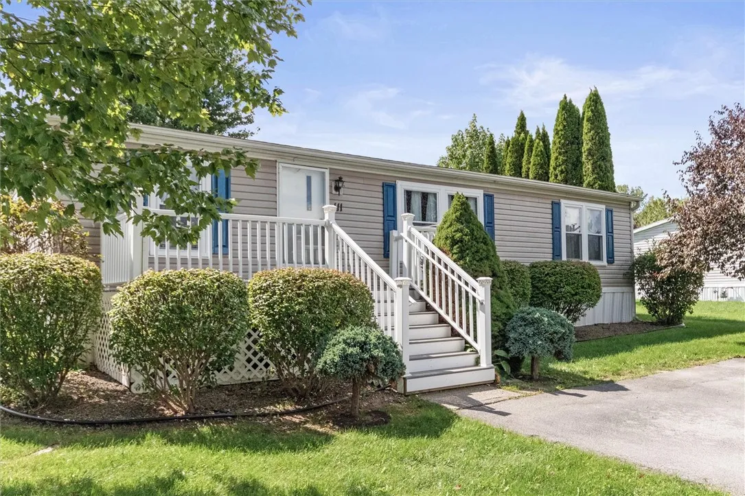 111 Montana Lane, Manchester, New York 14432, Manchester, New York 14432, 3 Bedrooms Bedrooms, 6 Rooms Rooms,2 BathroomsBathrooms,Residential,For Sale,111 Montana Lane, Manchester, New York 14432,0,R1636544