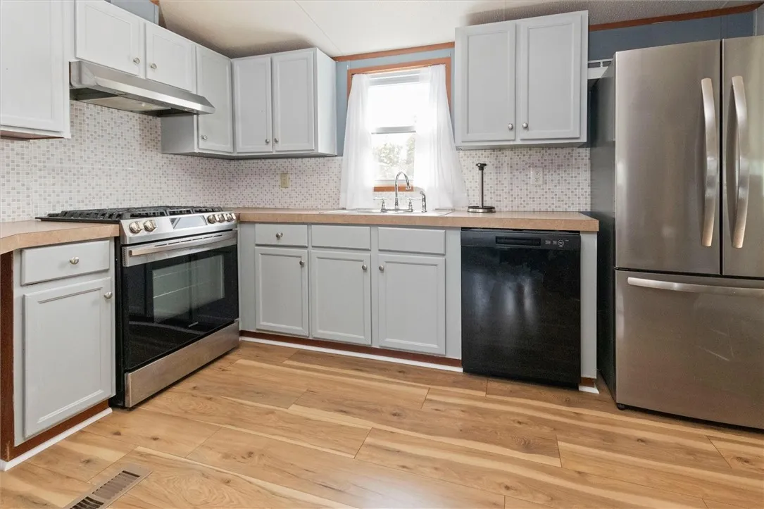 111 Montana Lane, Manchester, New York 14432, Manchester, New York 14432, 3 Bedrooms Bedrooms, 6 Rooms Rooms,2 BathroomsBathrooms,Residential,For Sale,111 Montana Lane, Manchester, New York 14432,0,R1636544
