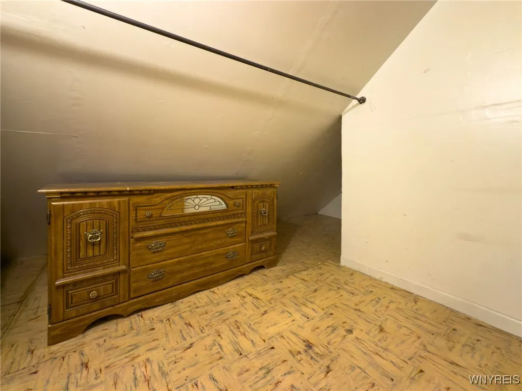 83 Kirkwood Drive, West Seneca, New York 14224, West Seneca, New York 14224, 3 Bedrooms Bedrooms, 5 Rooms Rooms,1 BathroomBathrooms,Residential,Closed,83 Kirkwood Drive, West Seneca, New York 14224,0,B1636639