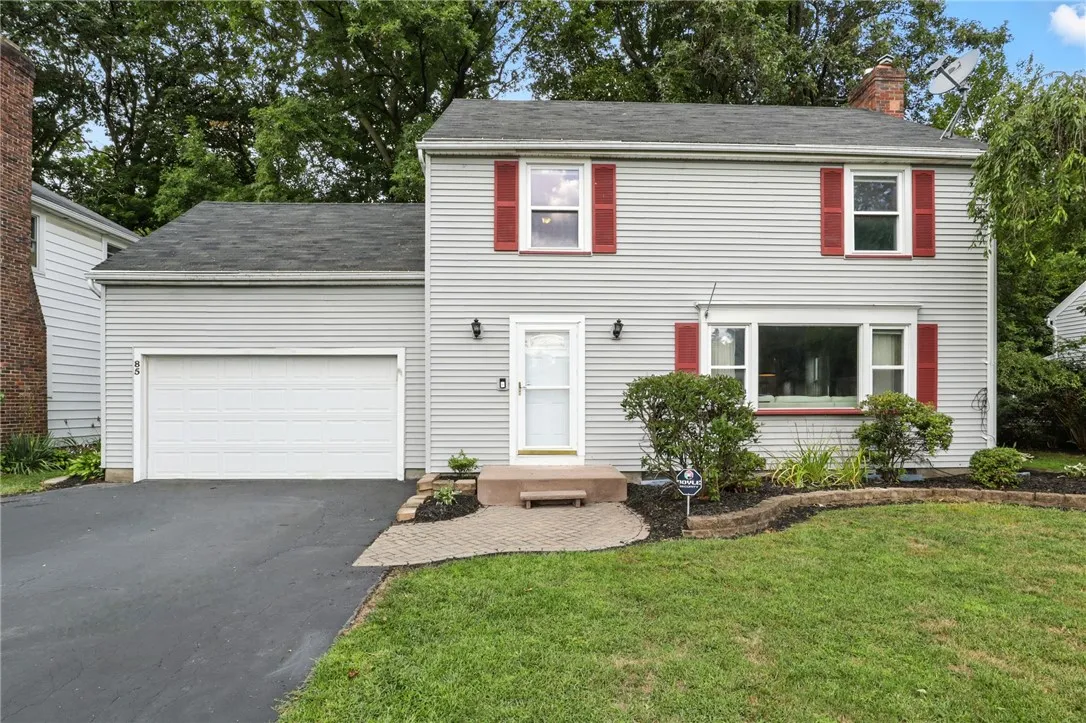 85 Druid Hill Park, Irondequoit, New York 14609, Irondequoit, New York 14609, 3 Bedrooms Bedrooms, 7 Rooms Rooms,1 BathroomBathrooms,Residential,Closed,85 Druid Hill Park, Irondequoit, New York 14609,0,R1636361