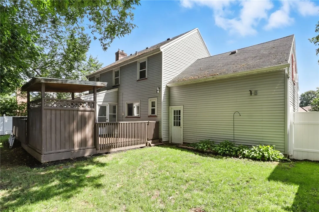 85 Druid Hill Park, Irondequoit, New York 14609, Irondequoit, New York 14609, 3 Bedrooms Bedrooms, 7 Rooms Rooms,1 BathroomBathrooms,Residential,Closed,85 Druid Hill Park, Irondequoit, New York 14609,0,R1636361