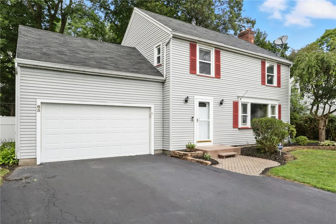 85 Druid Hill Park, Irondequoit, New York 14609, Irondequoit, New York 14609, 3 Bedrooms Bedrooms, 7 Rooms Rooms,1 BathroomBathrooms,Residential,Closed,85 Druid Hill Park, Irondequoit, New York 14609,0,R1636361