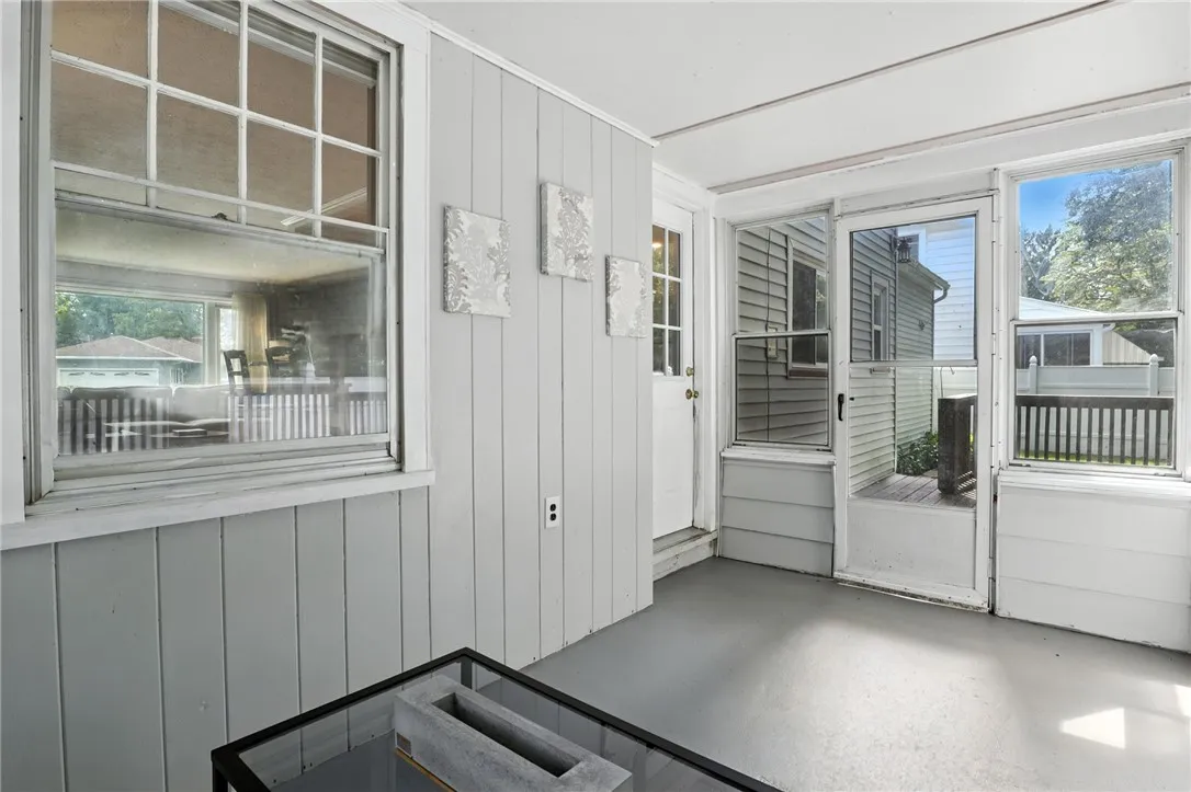 85 Druid Hill Park, Irondequoit, New York 14609, Irondequoit, New York 14609, 3 Bedrooms Bedrooms, 7 Rooms Rooms,1 BathroomBathrooms,Residential,Closed,85 Druid Hill Park, Irondequoit, New York 14609,0,R1636361