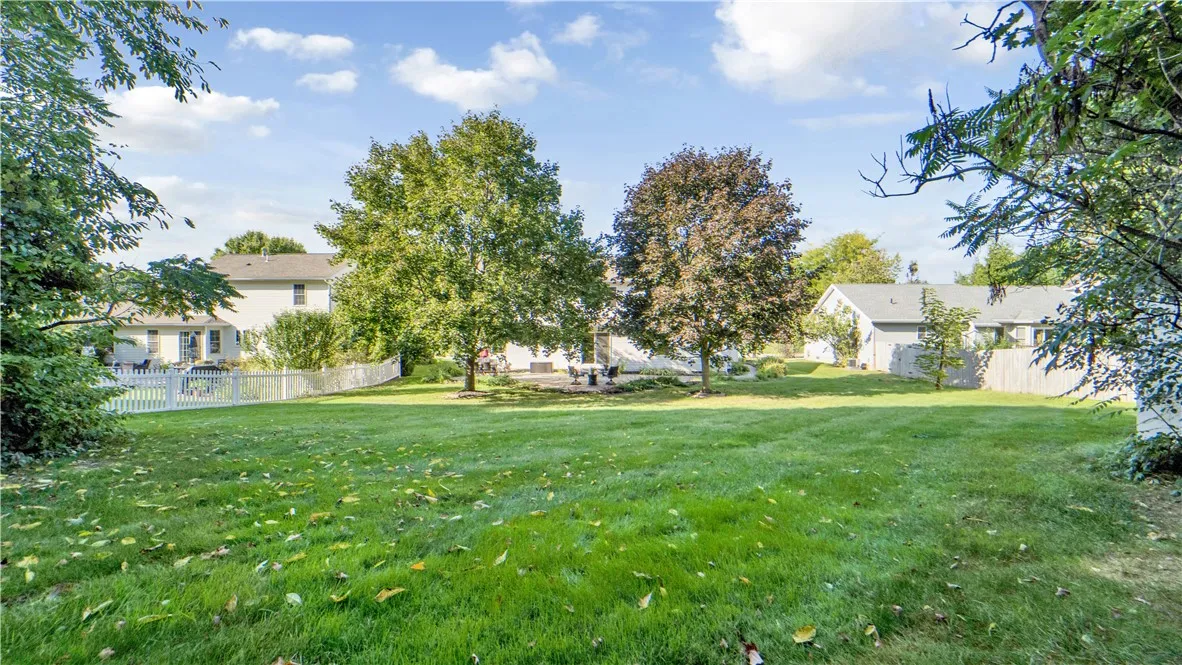 240 Alverstone Way, Henrietta, New York 14586, Henrietta, New York 14586, 4 Bedrooms Bedrooms, 9 Rooms Rooms,2 BathroomsBathrooms,Residential,Closed,240 Alverstone Way, Henrietta, New York 14586,0,R1635175