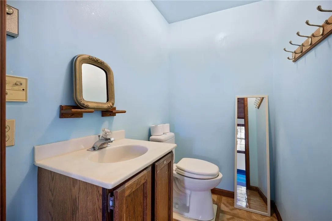 11 Old Brook Trail, Mendon, New York 14472, Mendon, New York 14472, 4 Bedrooms Bedrooms, 11 Rooms Rooms,4 BathroomsBathrooms,Residential,Closed,11 Old Brook Trail, Mendon, New York 14472,0,R1636847