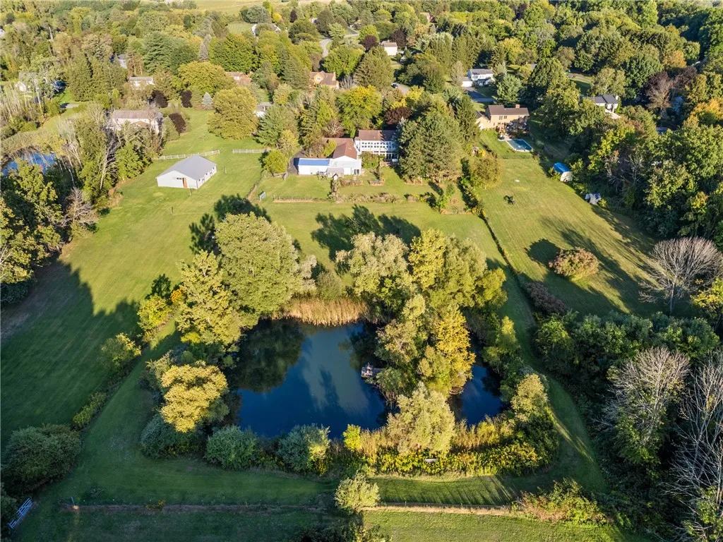 11 Old Brook Trail, Mendon, New York 14472, Mendon, New York 14472, 4 Bedrooms Bedrooms, 11 Rooms Rooms,4 BathroomsBathrooms,Residential,Closed,11 Old Brook Trail, Mendon, New York 14472,0,R1636847