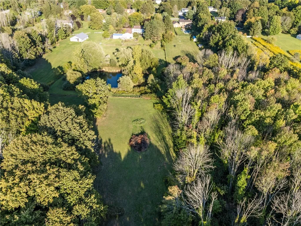 11 Old Brook Trail, Mendon, New York 14472, Mendon, New York 14472, 4 Bedrooms Bedrooms, 11 Rooms Rooms,4 BathroomsBathrooms,Residential,Closed,11 Old Brook Trail, Mendon, New York 14472,0,R1636847