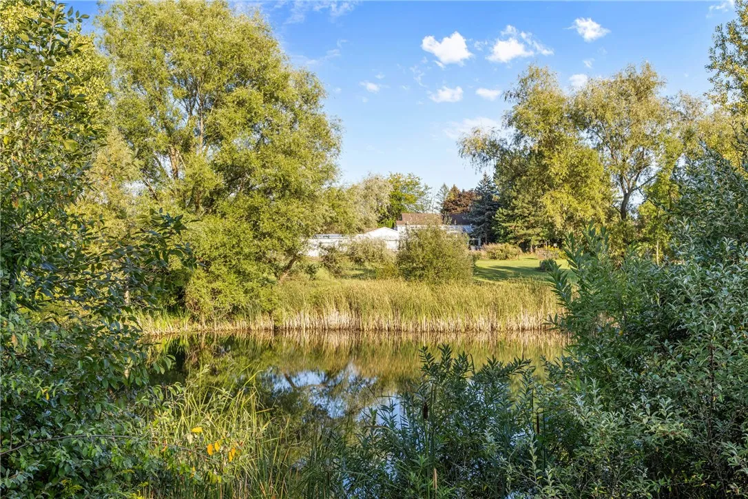11 Old Brook Trail, Mendon, New York 14472, Mendon, New York 14472, 4 Bedrooms Bedrooms, 11 Rooms Rooms,4 BathroomsBathrooms,Residential,Closed,11 Old Brook Trail, Mendon, New York 14472,0,R1636847