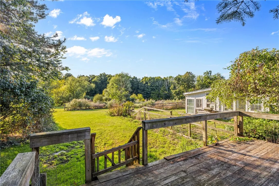 11 Old Brook Trail, Mendon, New York 14472, Mendon, New York 14472, 4 Bedrooms Bedrooms, 11 Rooms Rooms,4 BathroomsBathrooms,Residential,Closed,11 Old Brook Trail, Mendon, New York 14472,0,R1636847