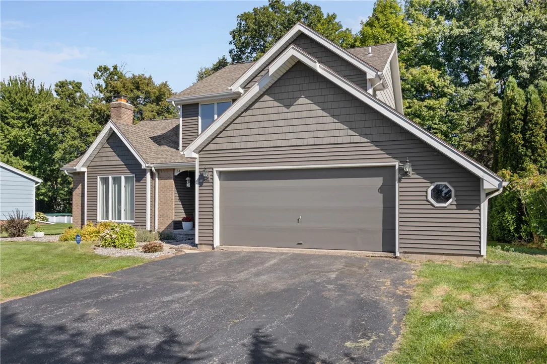 34 La Solis Drive, Greece, New York 14626, Greece, New York 14626, 3 Bedrooms Bedrooms, 7 Rooms Rooms,2 BathroomsBathrooms,Residential,Closed,34 La Solis Drive, Greece, New York 14626,0,R1636464